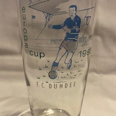 1963 Dundee FC schooner glass